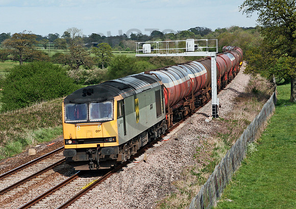 60091-Y-Acton-Turville-050505-JC1