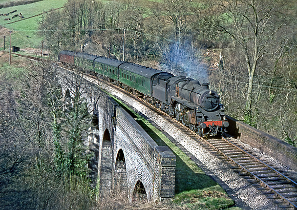76015 Tuckingmill Viaduct 100465 HB595