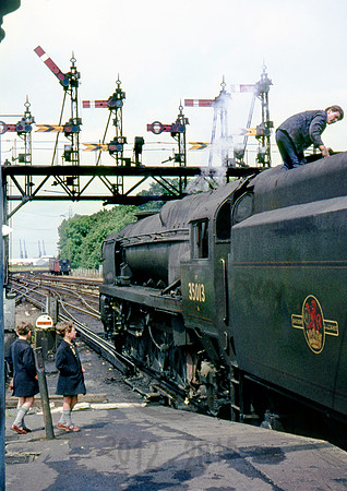 35013 Southampton 0966 RPC905