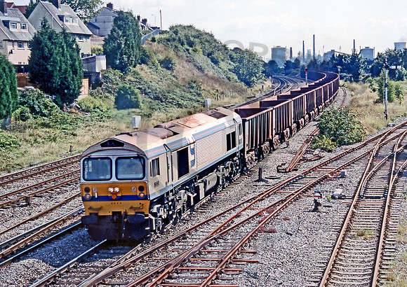59004-Y-EastUsk-270898-JC014