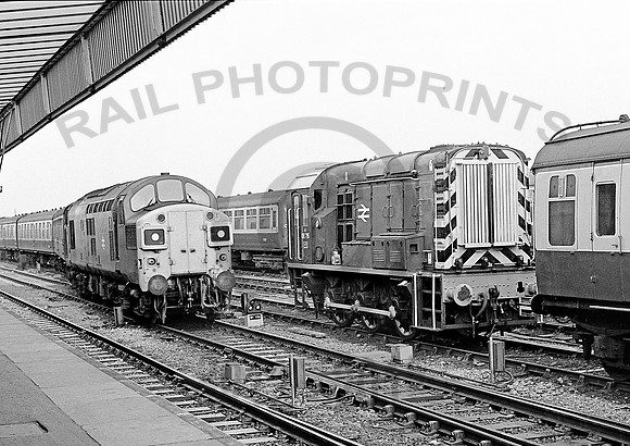 08716-Y-Cambridge-120180-JC729