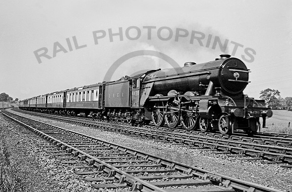 4470 Brookmans Park/Potters Bar 1938  RPC847