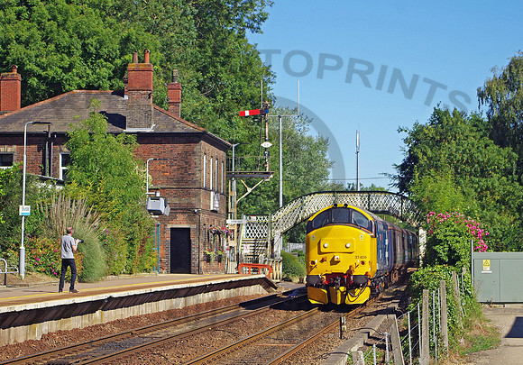 37409  Brundall  30-06-18  JD409