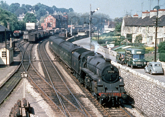 75072 Radstock 090662 HB827