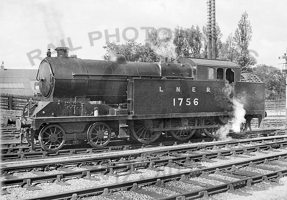 LNER 1756 where 1947 RPC258
