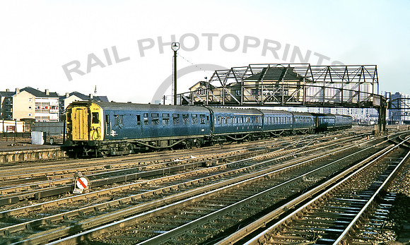Class 404 3149-3150-Clapham-Jn-221170-GE