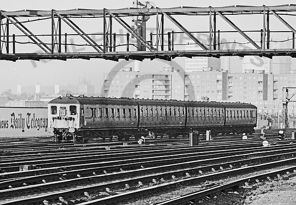 Class 405 4131 Clapham Junction 100471  JM330
