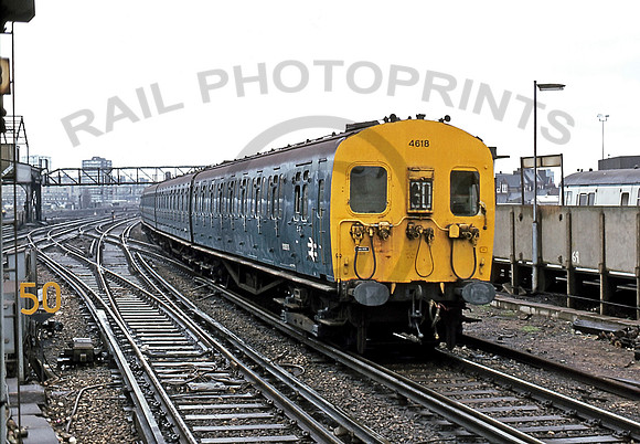 Class 405 4618-Clapham-Junction-230381-GE618