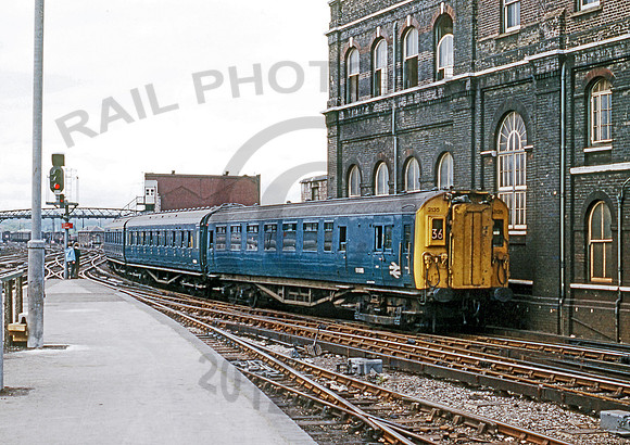 Class 404 3135 Brighton  0671 JV930