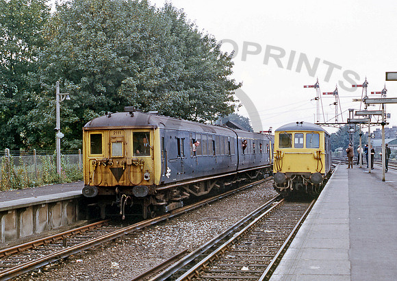 Class 401  2111 Twickenham 250971 JV373