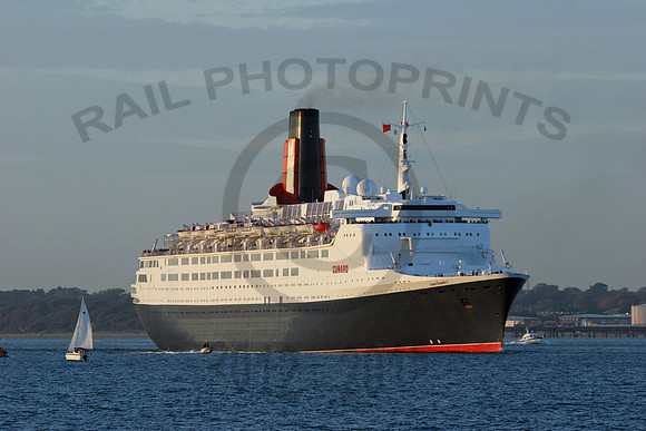 QE2 Calshot - Southampton Water 101008 PB007