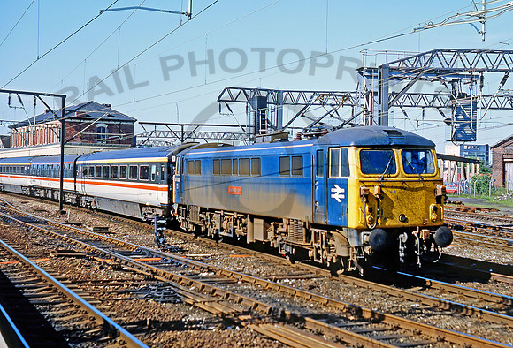 87035-Y-Stockport-310585-AHB095
