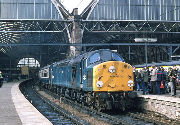 40032-KingsCross-120579-RP276