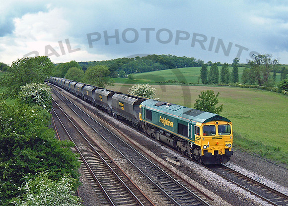 66555-Y-MeltonRoss-200503-JC4