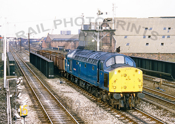 40033-Y-PhilipsPark-Manchester-0384-CW763