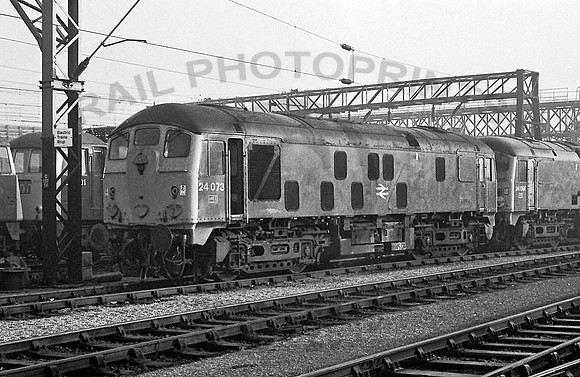 24073-Y-Crewe-271177-RP