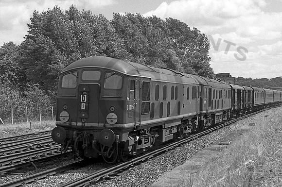 D5005 Nr Shortlands Junction 0759 DC244