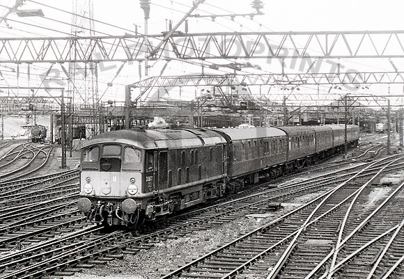 D5077 Crewe 1963 CW270