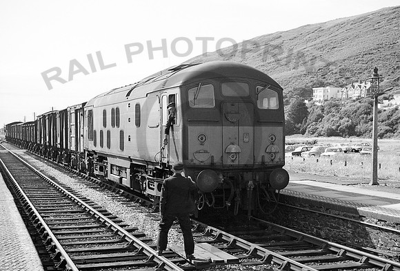 D5020-Y-Aberdovey-circa1966-AHB830