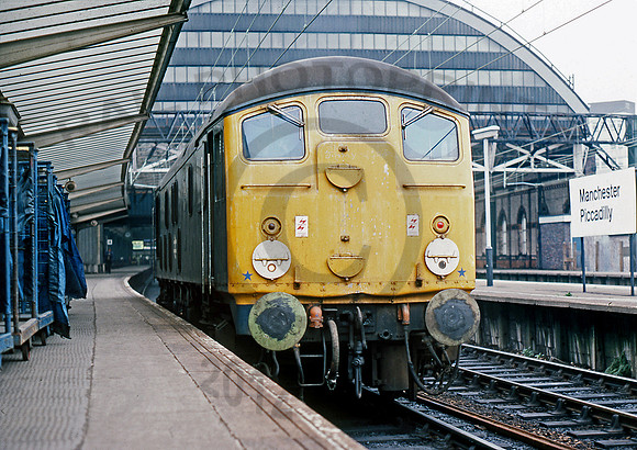 24047 Manchester Piccadilly 141078 GS392