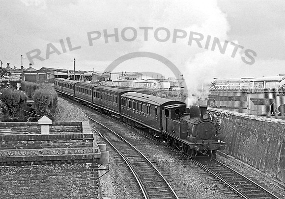W28-Y-Ryde-160664-JC633