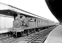 31 Ryde Pierhead 210866  IT343