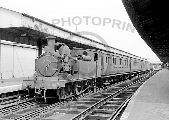 31 Ryde Pierhead 210866  IT343