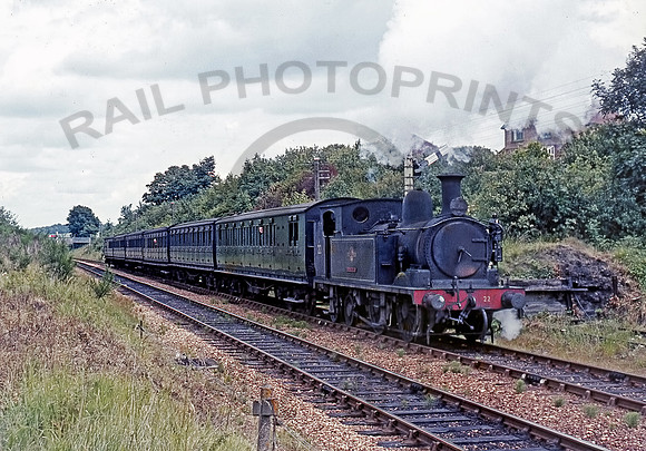 W22-Y-Sandown-040765-IT156