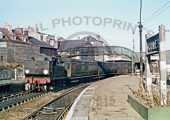 W27-Y-Cowes-020363-RPC073