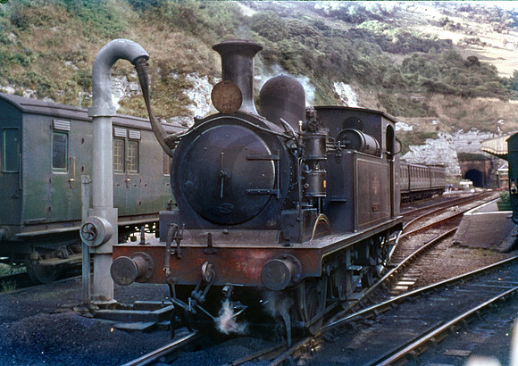 W22-Y-Ventnor-0861-RPC142