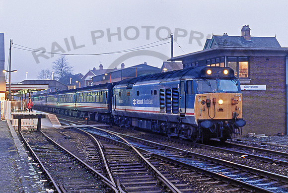 50030-Y-Gillingham-0292-JC645