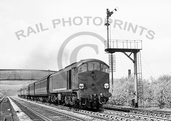 D5711-Y-Disley-circa1960-AHB807