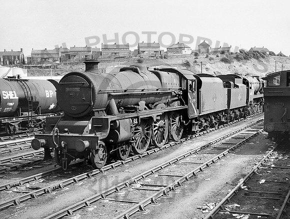 45699-Y-Barry-150565-JC756