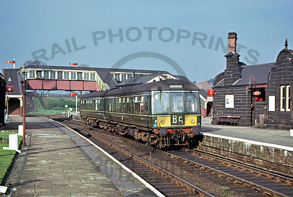 Class 108 M50627 + 562213  HELSBY 240464 PF627