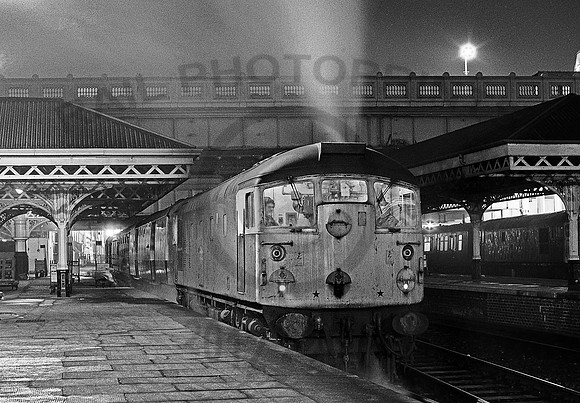 26010-Waverley-190279-JC189