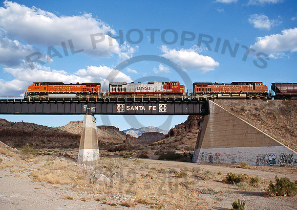 BNSF 4920-KingmanCanyon-190402-JC6