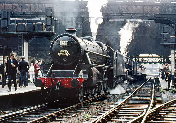 44871 Manchester Victoria  040868  CW104