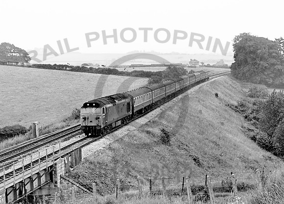 50039-UpweyWishingWellHalt-150778-JC