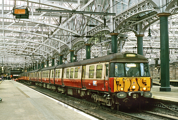 303021 Glasgow-Central 010301 GE021-1