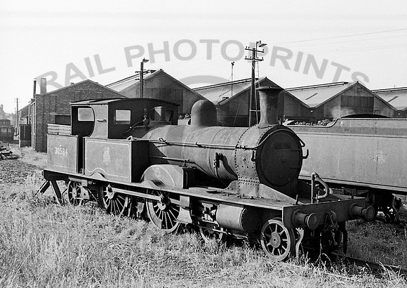 30584 Eastleigh 240661   IT943