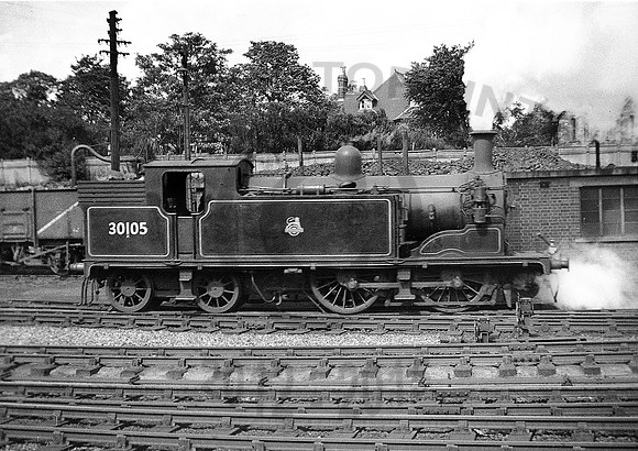 30105-Y-Bournemouth-010652-RPC320