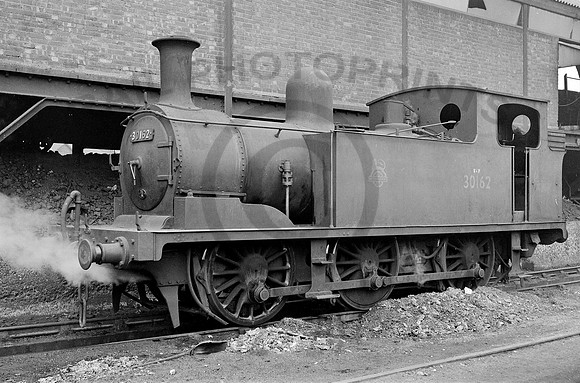30162-Y-Eastleigh-211056-HB13161