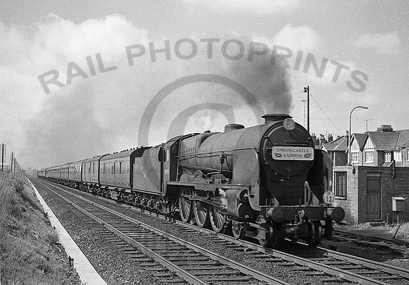 30850-Y-Eastleigh-0662-RPC098