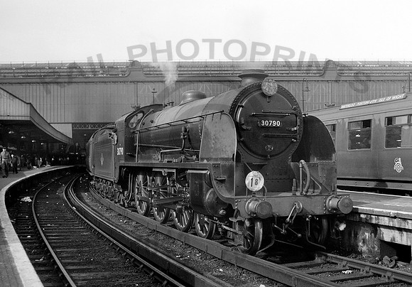30790-Y-Waterloo-060757-DCCRL550