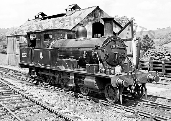30582   Lyme Regis 100756 DC173