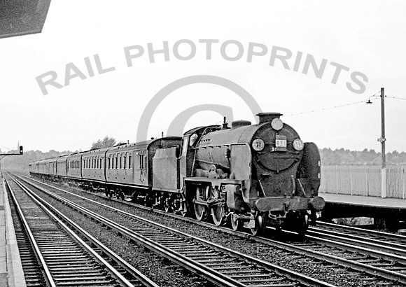 30921 Berrylands 050861  IT458