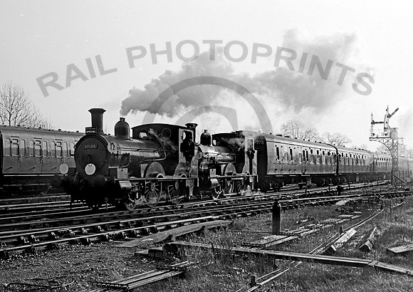 30585 Hampton Court 021262  DC209