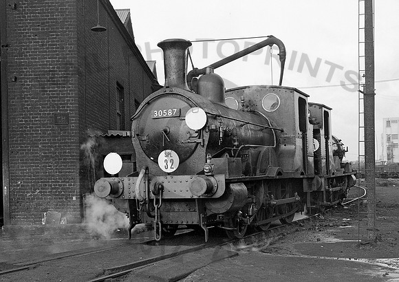 30587-85-Y-NineElms-161262-RPC674