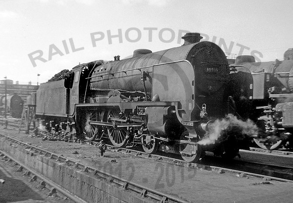 30935 Nine Elms 240662 MH657