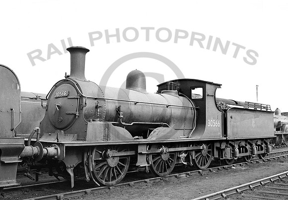 30566-Y-Eastleigh-080456-HB474
